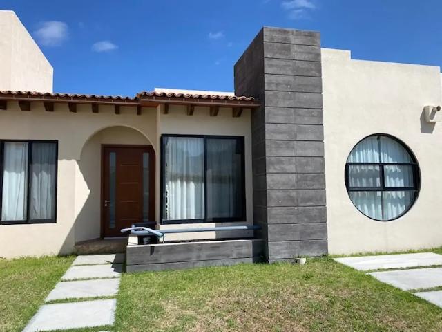 SE VENDE CASA EN BONITO CONDOMINIO EN TEQUISQUIPAN, QRO