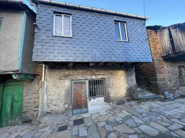 SE VENDE CASA EN CASAIO PUENTE DOMINGO FLOREZ