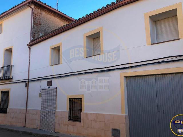 SE VENDE CASA EN CASTEJON