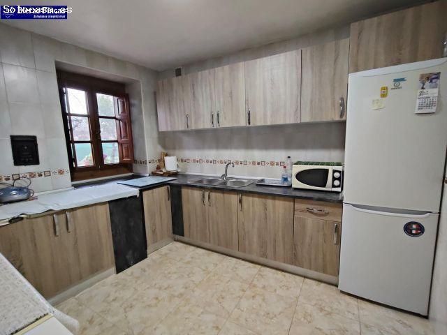 SE VENDE CASA EN CARRACEDELO