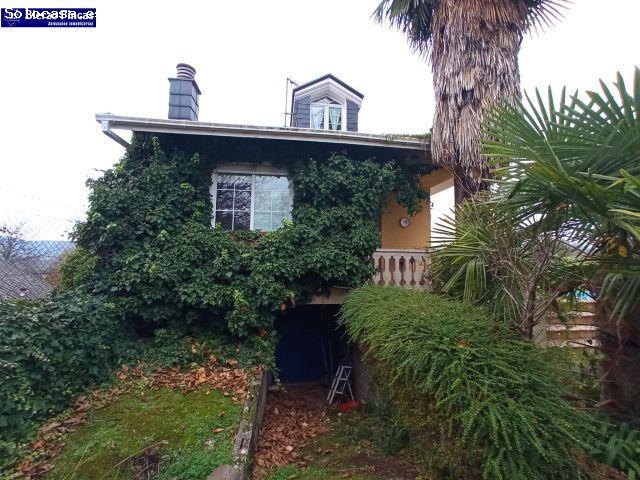 SE VENDE CASA EN CARRACEDELO
