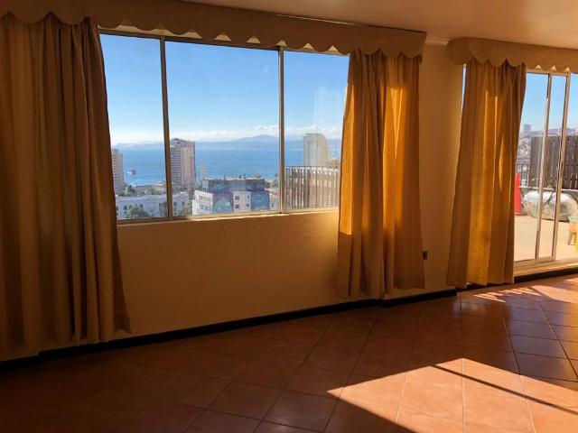 Se vende casa en cerro Bellavista | 7 dormitorios por 370000. 00 en Valparaíso