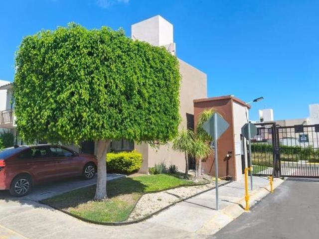 Se vende Casa en Ciudad del Sol, 3 Recámaras, 2.5 Baños, Seguridad !