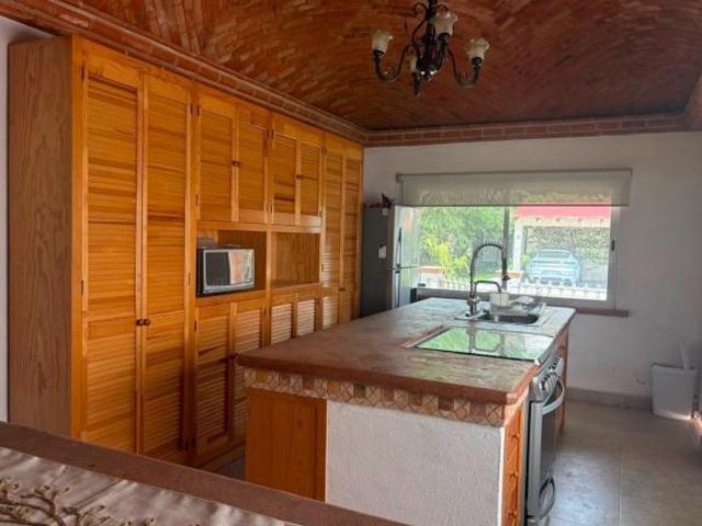 SE VENDE CASA EN CLUB DE GOLF TEQUISQUIAPAN JUNTO AL FAIRWAY