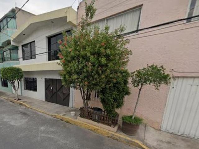 SE VENDE CASA EN COL. ESCUADRON 201, IZTAPALAPA, CDMX