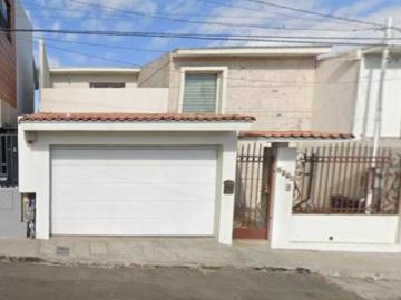 Se vende casa en col. Las Plamas, Tijuana