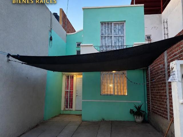 Se vende casa en col. San Fernando, Zacatecas, zac