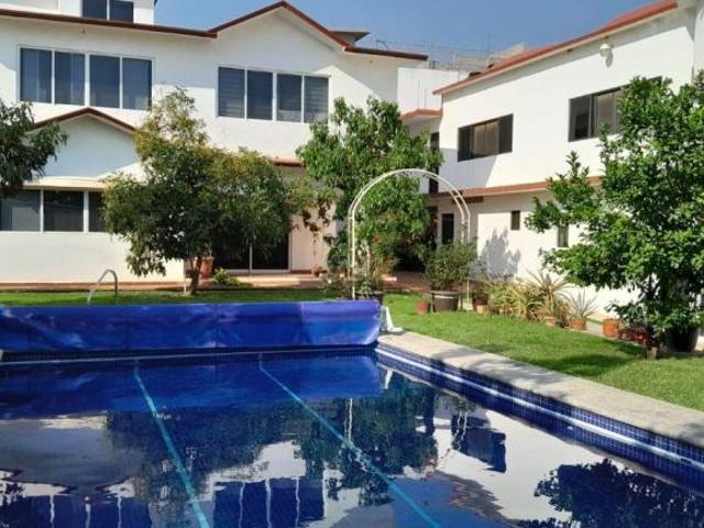 SE VENDE CASA EN COLONIA COPALITO
