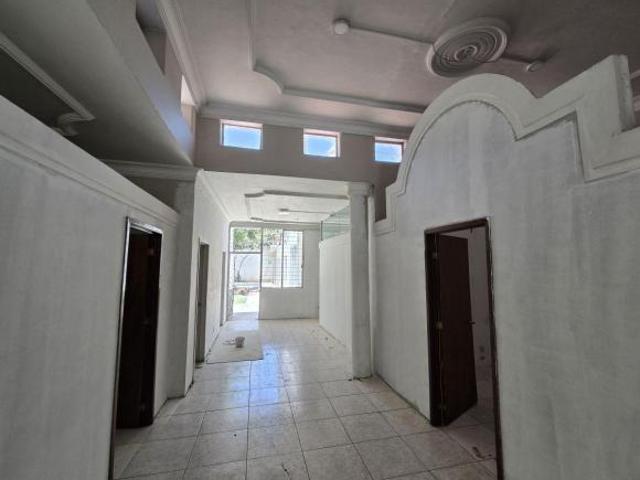 Se Vende Casa en Colonia Americana con Uso de Suelo Comercial