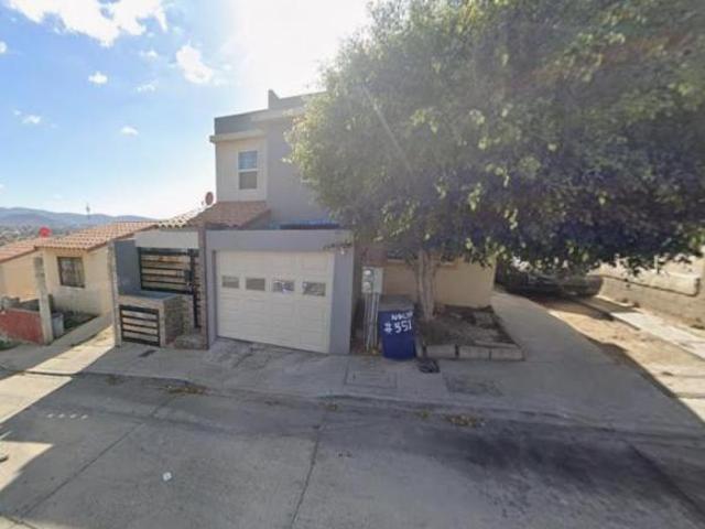 SE VENDE CASA EN COLONIA LOS ENCINOS ENSENADA BAJA CALIFORNIA