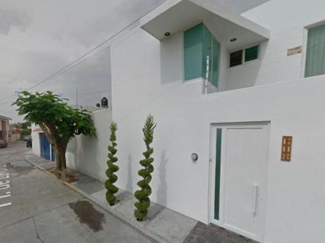 SE VENDE CASA EN COLONIA LAS PLAZAS IRAPUATO,GUANAJUATO