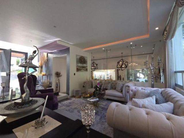 SE VENDE CASA EN CONDADO DE SAYVEDRA