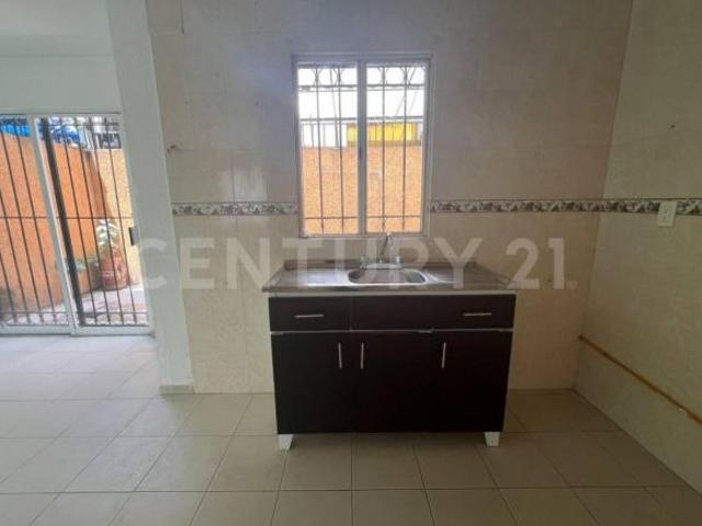 se vende casa en condominio