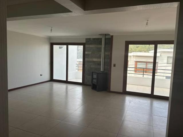 Se vende casa en condominio miraflores viña del mar | 3 dormitorios por 8700.00 en Viña del Mar