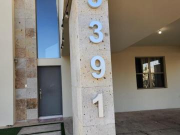 SE VENDE CASA EN CORSICA RESIDENCIAL