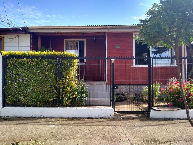 Se vende casa en excelente barrio de río bueno