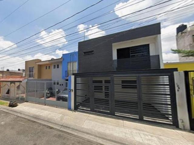 SE VENDE CASA EN EXCELENTE PRECIO, COL. LOS ARRAYANES, GUADALAJARA JALISCO