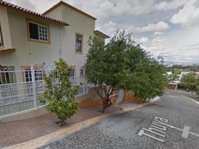 SE VENDE CASA EN EXCELENTE PRECIO, COL SANTIAGO DE QUERETARO