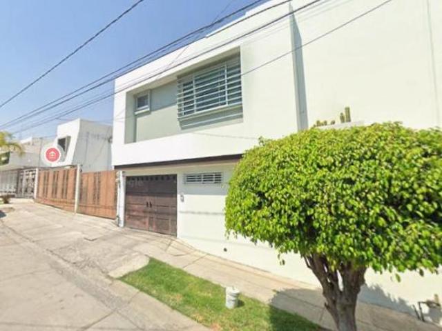 SE VENDE CASA EN EXCELETE `PRECIO, COL VALLE CAMPESTRE, LEON, GUANAJUATO