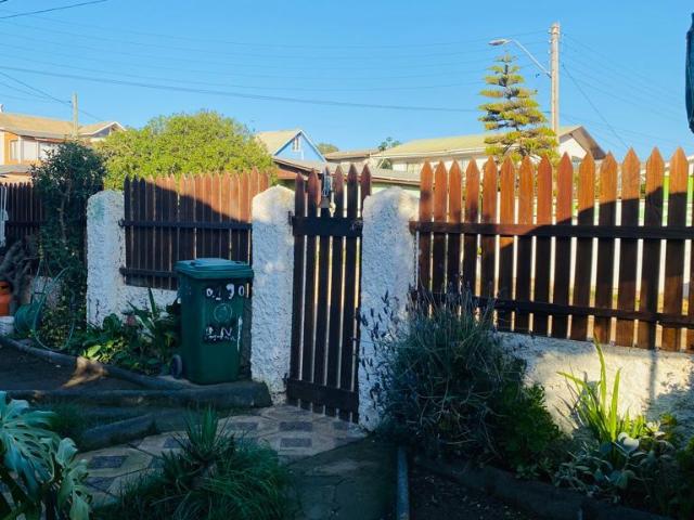 SE VENDE CASA EN EL QUISCO SECTOR SUR
