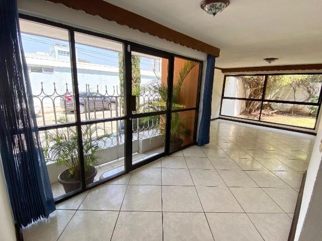 Se VENDE casa en esquina sobre la 22 Poniente Sur en Colonia Santa Elena