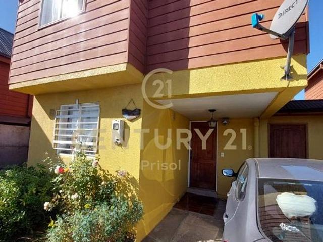 SE VENDE CASA EN FUNDO EL CARMEN VILLA LOS CREADORES