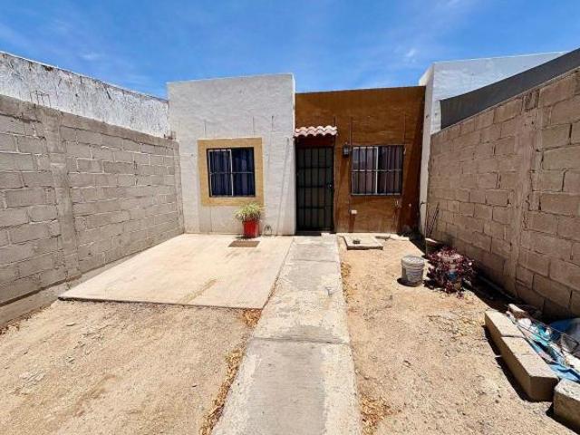 SE VENDE CASA EN FRACC PENÍNSULA SUR