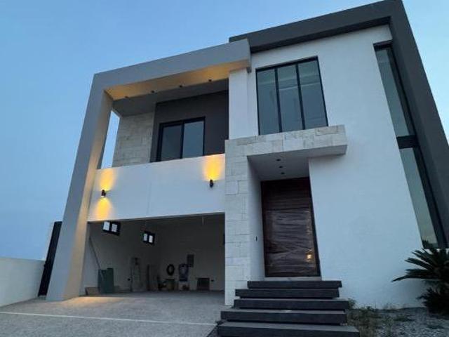 Se Vende Casa en Fraccionamiento Bosques de San Francisco