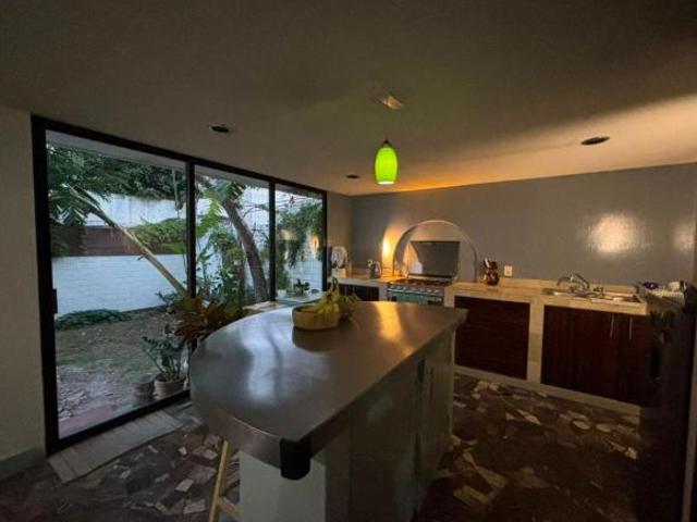 SE VENDE CASA EN FRACCIONAMIENTO EL VERGEL EXCELENTE UBICACIÓN CERCA DE LAS ÁNIMAS Y EL TRIANGULO