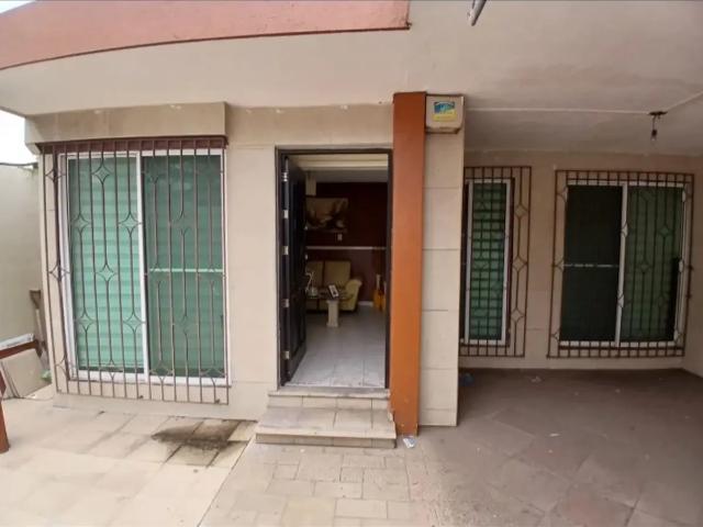 Se vende casa en fraccionamiento floresta cerca de mercado malibrán