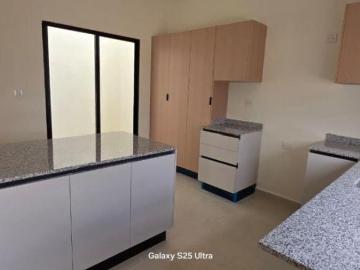 SE VENDE CASA EN FRACCIONAMIENTO PRIVADO CON AMENIDADES AL NORTE DE MÉRIDA