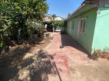 Se vende casa en gran terreno en comuna de maipú