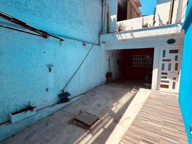 SE VENDE CASA EN IZTAPALAPA