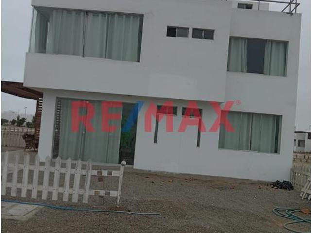 Se Vende Casa En La Playa Rivera Del Mar