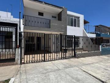 Se Vende Casa en las Aguilas