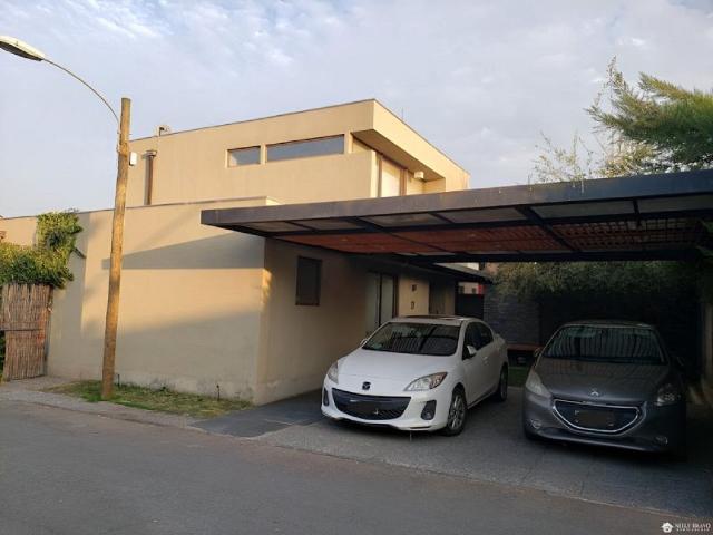 Se vende casa en Los Poleros, Polo B, Machali
