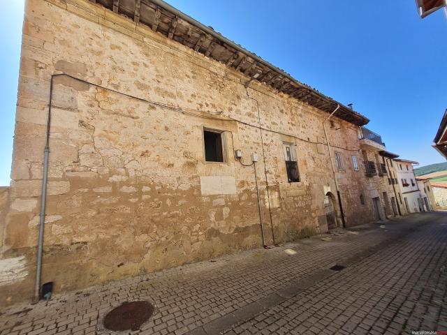 Se vende casa en Peñacerrada Urizaharra