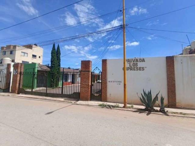 Se vende casa en Priv Cipreses Guadalupe Zacatecas