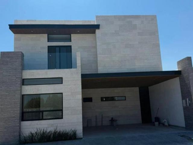 Se vende casa en Privada Los Ramones