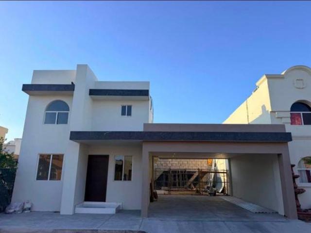 SE VENDE CASA EN RESIDENCIAL VILLA MEDITERRANEA
