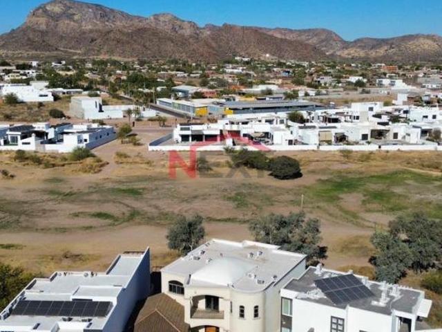 SE VENDE CASA EN ROYAL GOLF CLUB SAN CARLOS