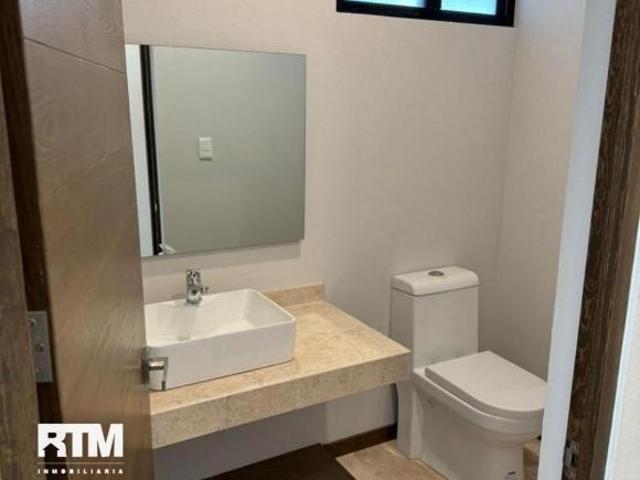 Se vende casa en San Ángel 2