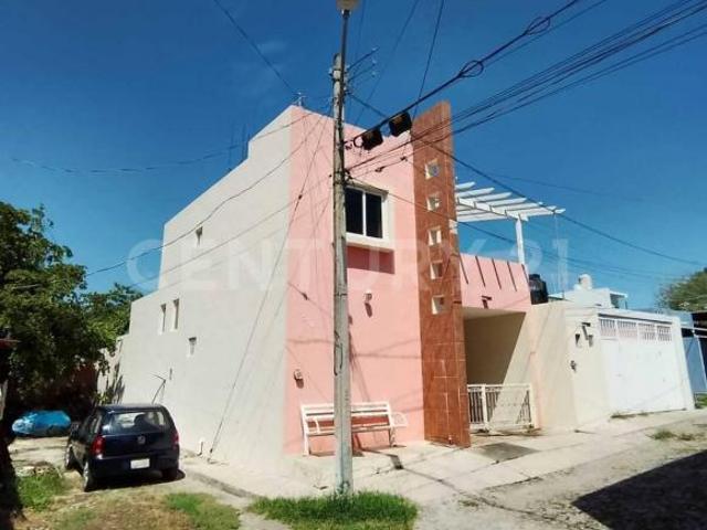 Se vende casa en San Isidro, Villa de Alvarez, Col