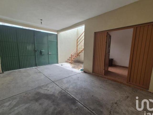 Se vende casa en San Pedro Martir, en operación de renta con rentabilidad inmediata