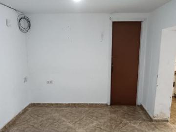 SE VENDE CASA EN TERRASSA, ZONA LA MAURINA