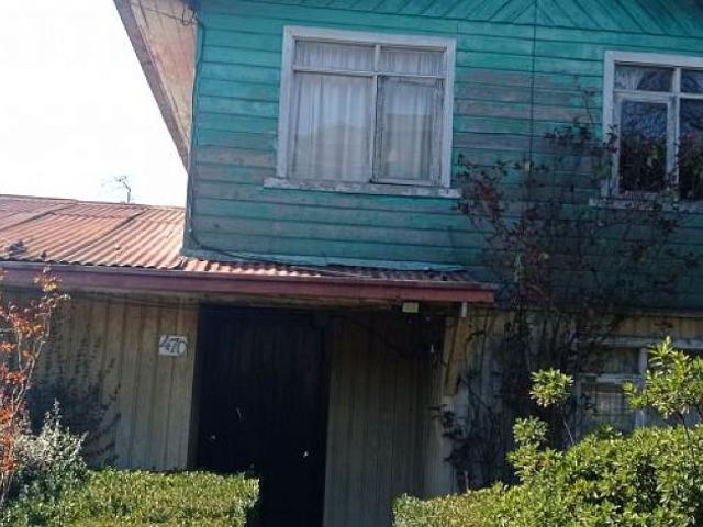 Se vende casa en terreno urbano 740m2 centrico Panguipulli. Oportunidad