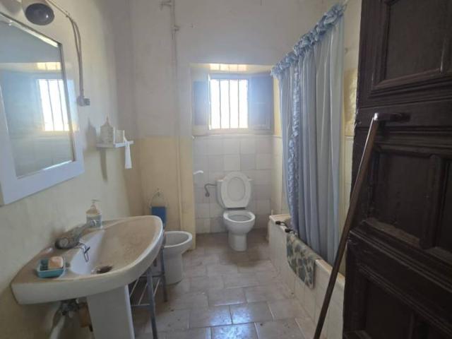 Se vende casa en Torrecilla de Rebollar
