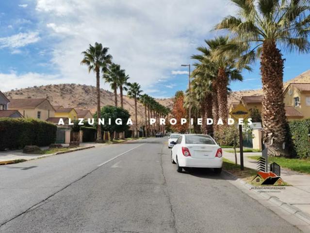Se vende casa en valle lo campino 1626 | dormitorios por 4300.00 en Quilicura