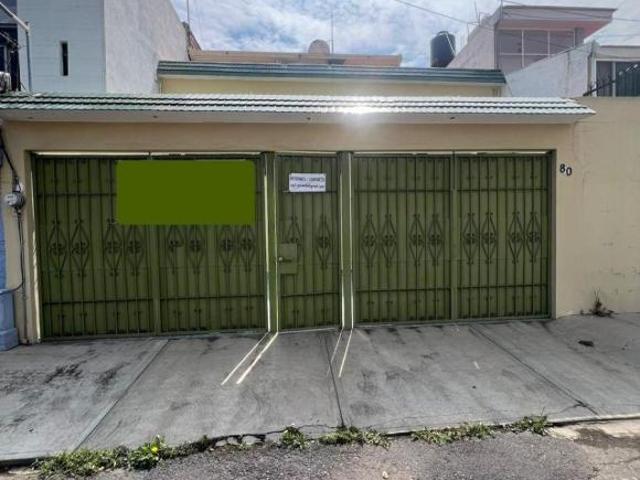 SE VENDE CASA EN VERGEL DE COYOACAN