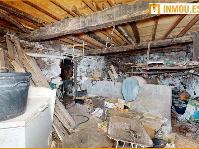 SE VENDE CASA EN VILANOVA DOS INFANTES CON TERRENO TRASERO